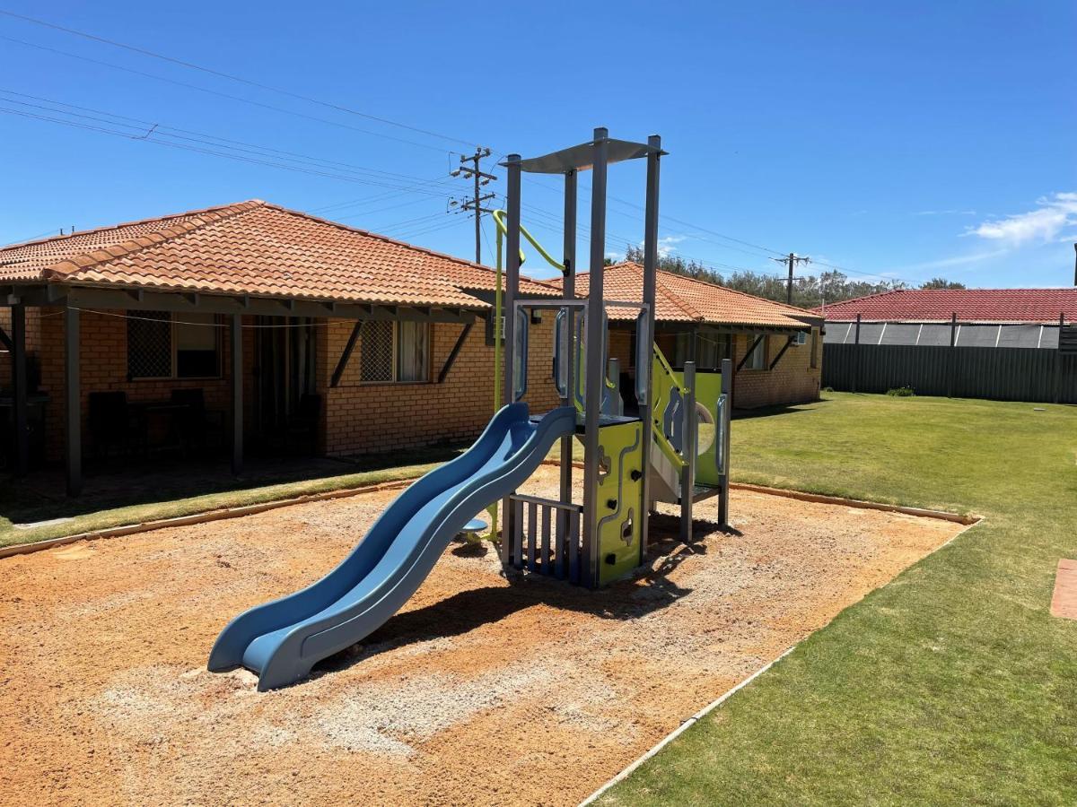 Geraldton'S Ocean West Holiday Units & Short Stay Accommodation Exteriör bild